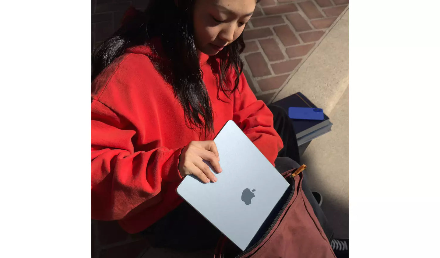 Apple MacBook Air 2025 13.6in M4 16GB 256GB - Midnight
